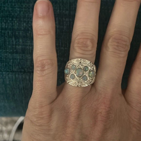 Chunky silver ring - Picture 2 of 7